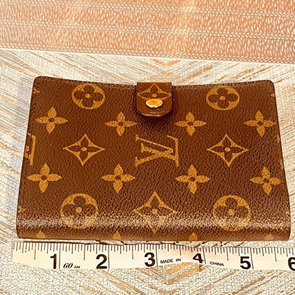 Louis Vuitton Brown Monogram Canvas Snap Wallet/Agenda